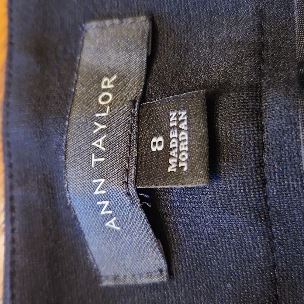 Ann Taylor,  Excellent Condition,  Women's Pants Black, Size 8 - Picture 8 of 8